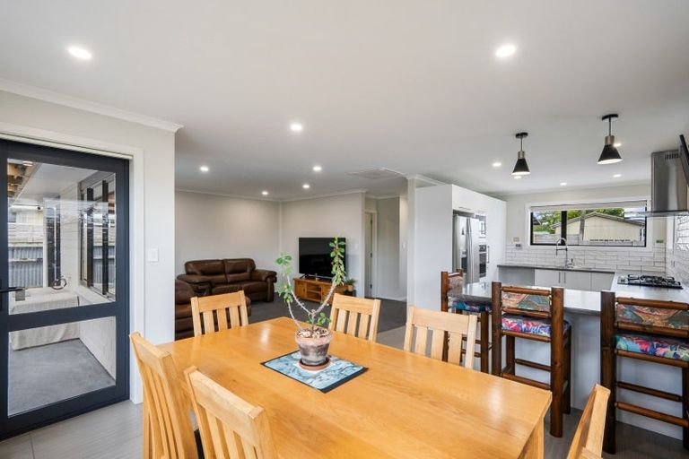 Photo of property in 162b Winchester Street, Levin, 5510