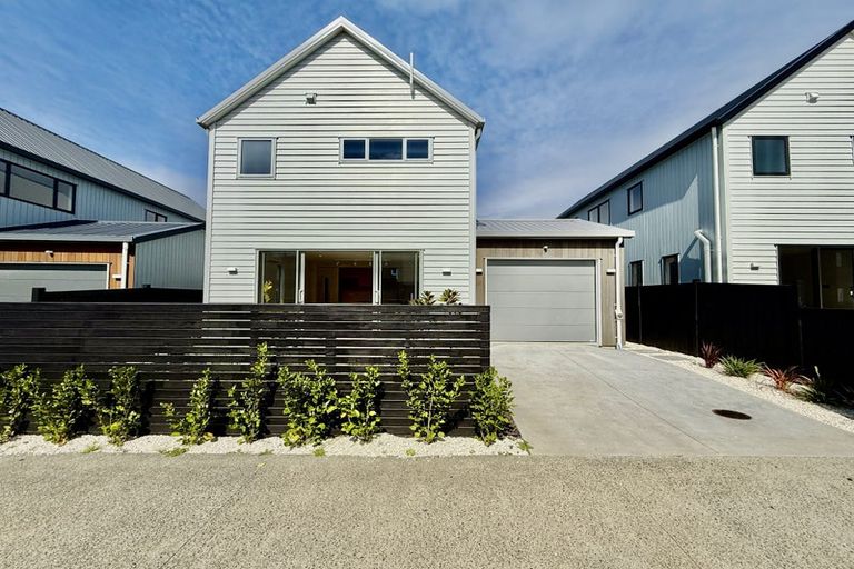Photo of property in 77d Schoolside Road, Kumeu, 0810