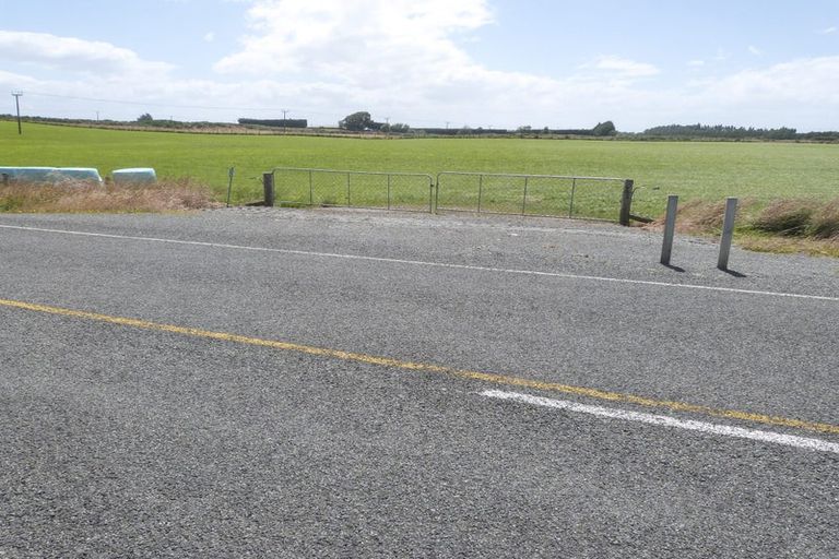 Photo of property in 33 Mason Road, Seaward Bush, Invercargill, 9871