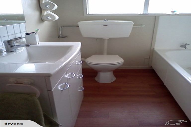 Photo of property in 4/26 Picton Avenue, Riccarton, Christchurch, 8011