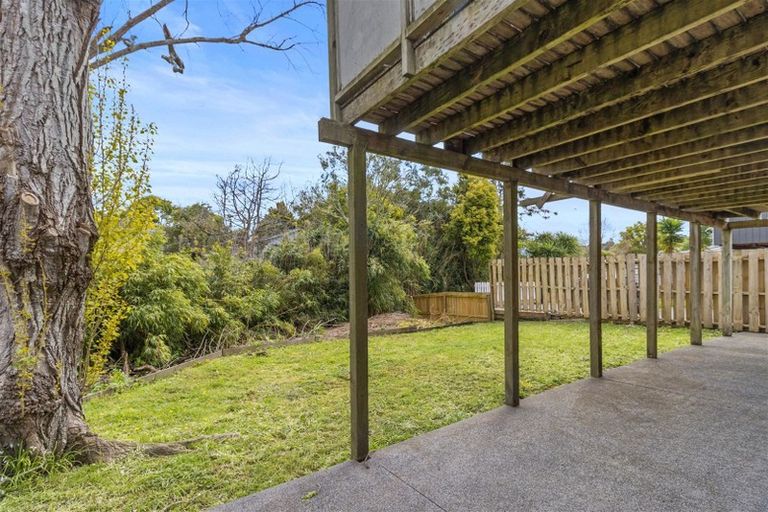 Photo of property in 1/27 Woodglen Road, Glen Eden, Auckland, 0602