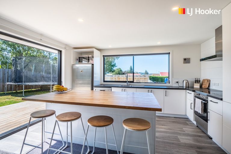 Photo of property in 94 Main Road, Fairfield, Dunedin, 9018