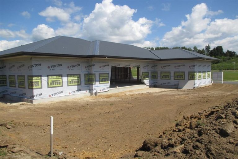 Photo of property in 23 Whakaturou Crescent, Pyes Pa, Tauranga, 3112