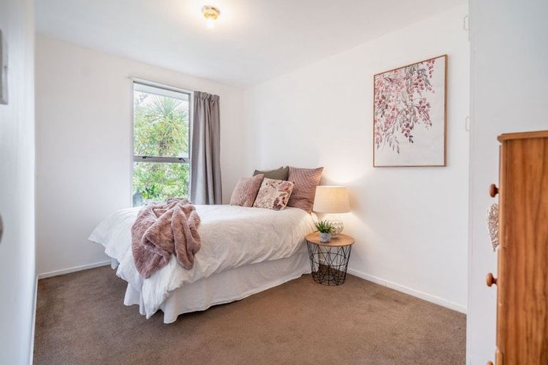 Photo of property in 2/53 Mathesons Road, Phillipstown, Christchurch, 8011