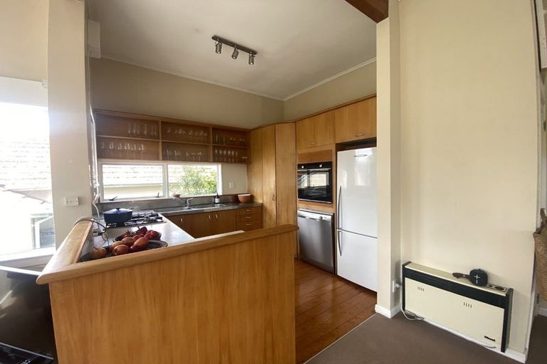 Photo of property in 151 Grafton Road, Roseneath, Wellington, 6011