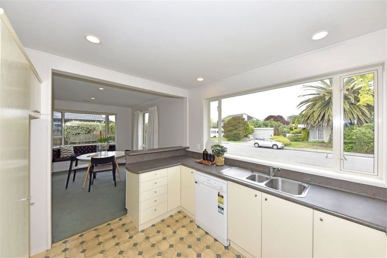 Photo of property in 69 Gladson Avenue, Sockburn, Christchurch, 8042