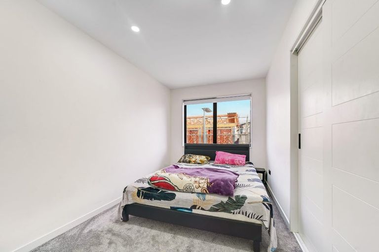 Photo of property in 15 Te Kaapia Road, Papakura, 2110