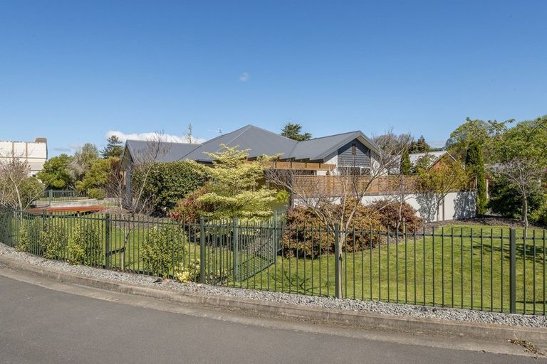 Photo of property in 30 John Campbell Crescent, Hillmorton, Christchurch, 8024