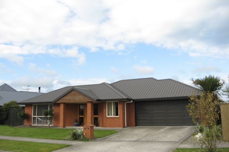 Photo of property in 3 Lowe Place, Rangiora, 7400