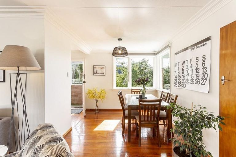 Photo of property in 94 Centennial Avenue, Helensburgh, Dunedin, 9010