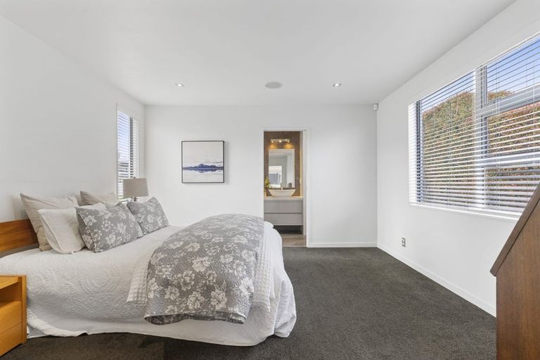 Photo of property in 38 Takutai Avenue, Bucklands Beach, Auckland, 2012