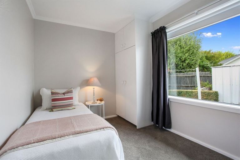 Photo of property in 10a Merrin Street, Avonhead, Christchurch, 8042