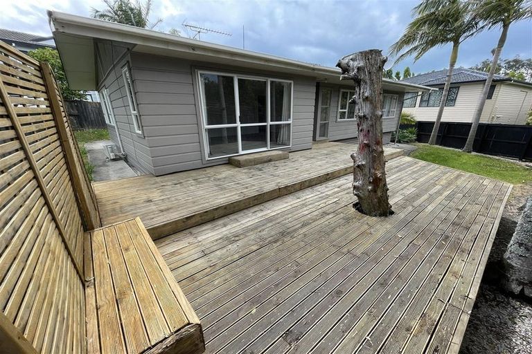 Photo of property in 32b Lyttelton Avenue, Forrest Hill, Auckland, 0620