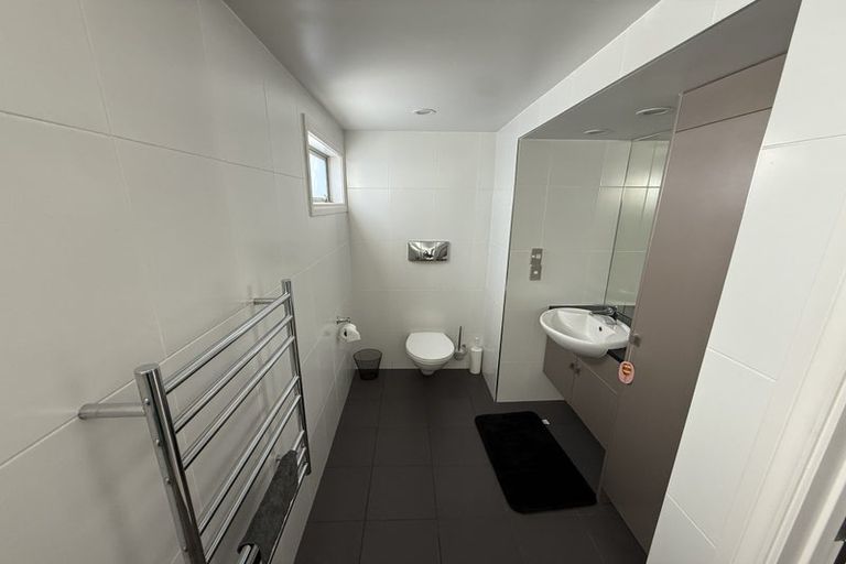 Photo of property in 105 East Coast Road, Castor Bay, Auckland, 0620