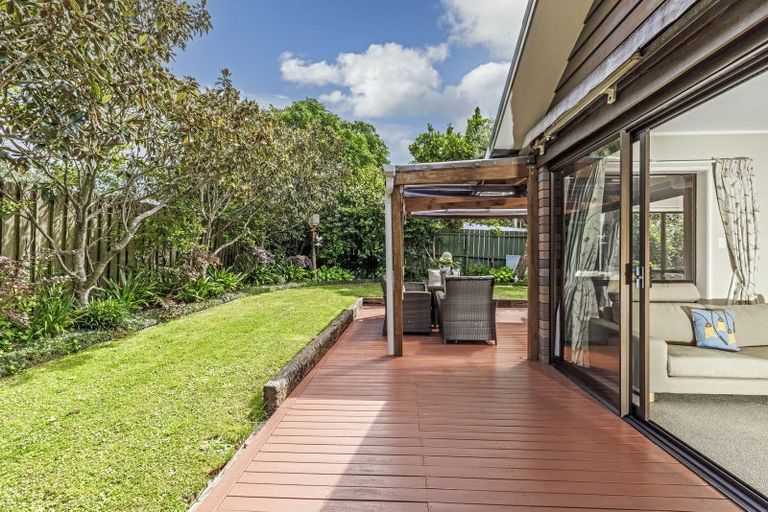 Photo of property in 2/15 Onepoto Road, Hauraki, Auckland, 0622