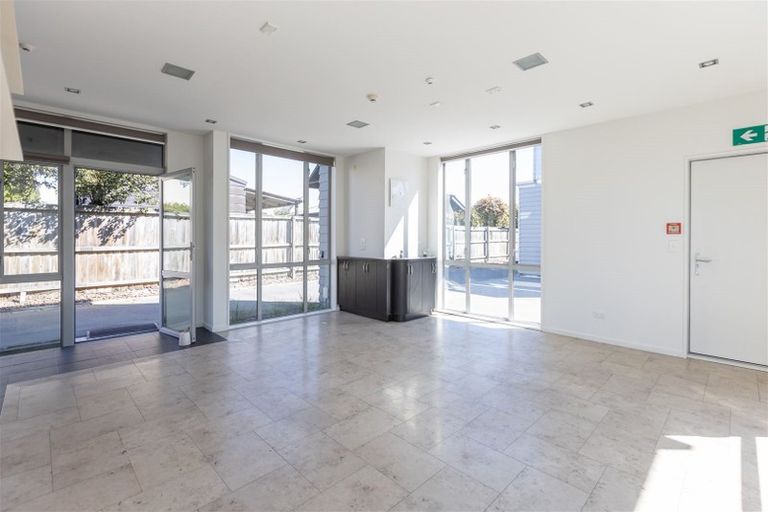 Photo of property in 8a Rotherham Street, Riccarton, Christchurch, 8041