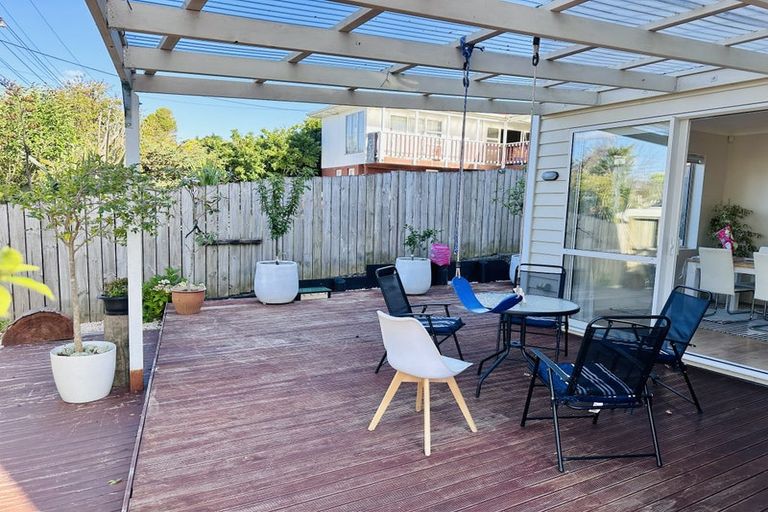 Photo of property in 8 Harrington Road, Henderson, Auckland, 0610