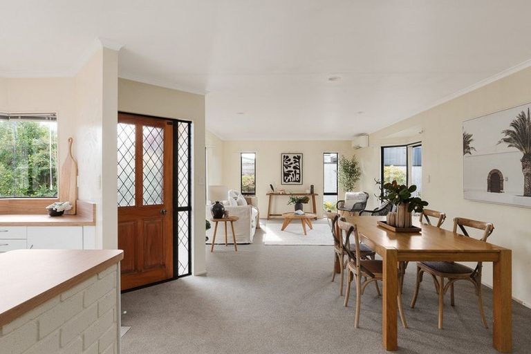 Photo of property in 456b Devonport Road, Tauranga South, Tauranga, 3112