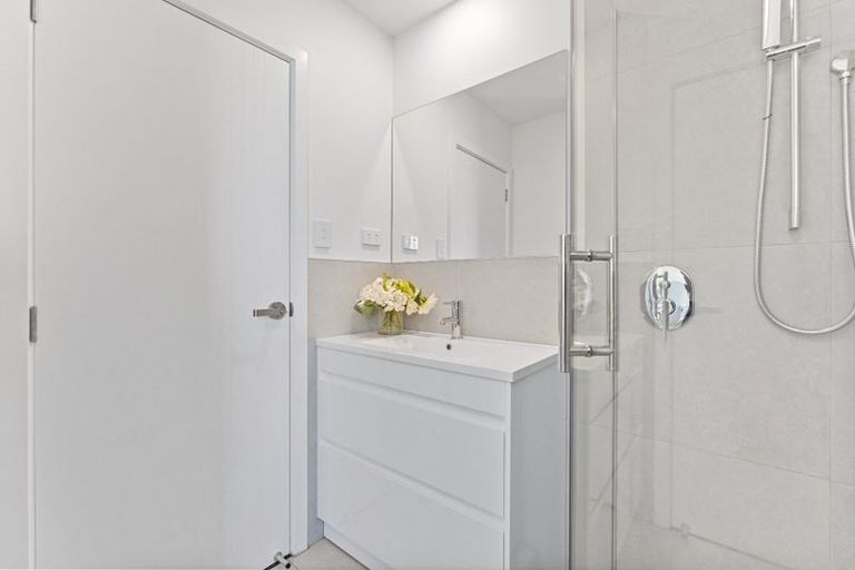 Photo of property in 133f Manuroa Road, Takanini, 2112