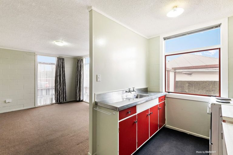 Photo of property in 5/255 Coutts Street, Rongotai, Wellington, 6022