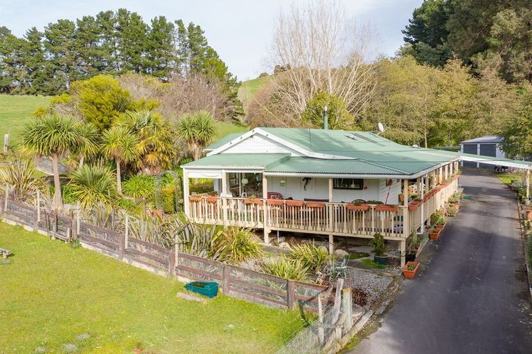 Photo of property in 454 Masterton Stronvar Road, Weraiti, Masterton, 5890