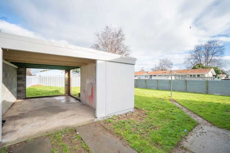 Photo of property in 74 Stillwater Place, Westbrook, Palmerston North, 4412