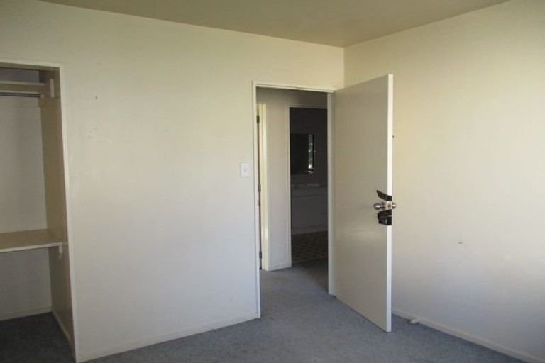Photo of property in 5a Tonga Place, Riccarton, Christchurch, 8041