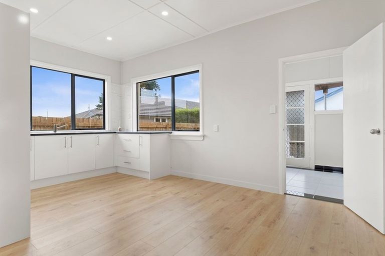 Photo of property in 40a Plunket Avenue, Papatoetoe, Auckland, 2104