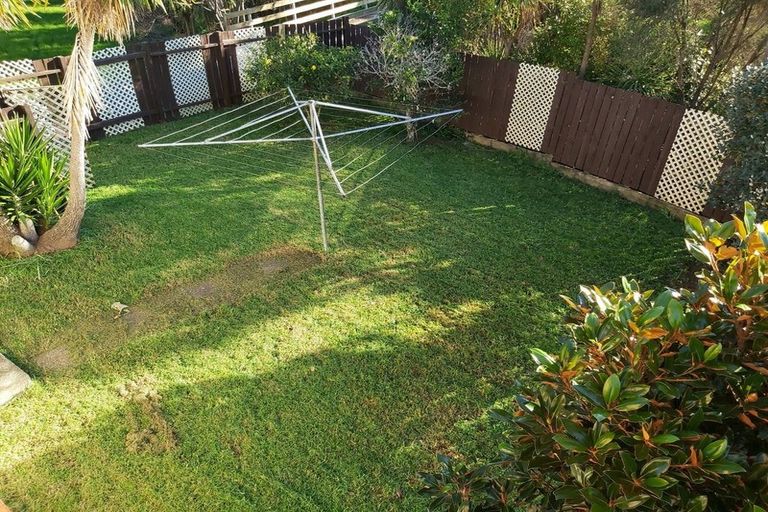 Photo of property in 2/708 Beach Road, Browns Bay, Auckland, 0630