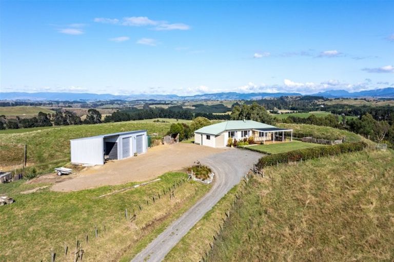 Photo of property in 1821 Dartmoor Road, Dartmoor, Napier, 4186