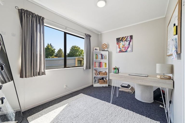 Photo of property in 5 Ngareta Road, Mourea, Rotorua, 3074