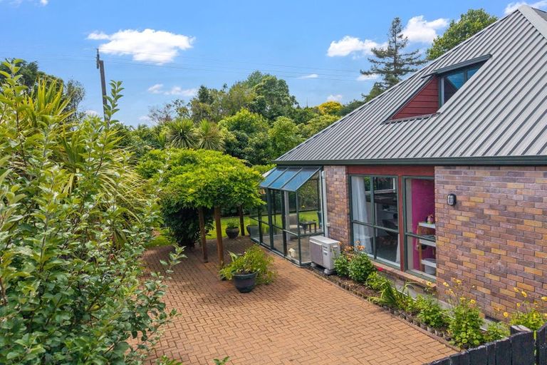 Photo of property in 4 Libra Place, Kawaha Point, Rotorua, 3010