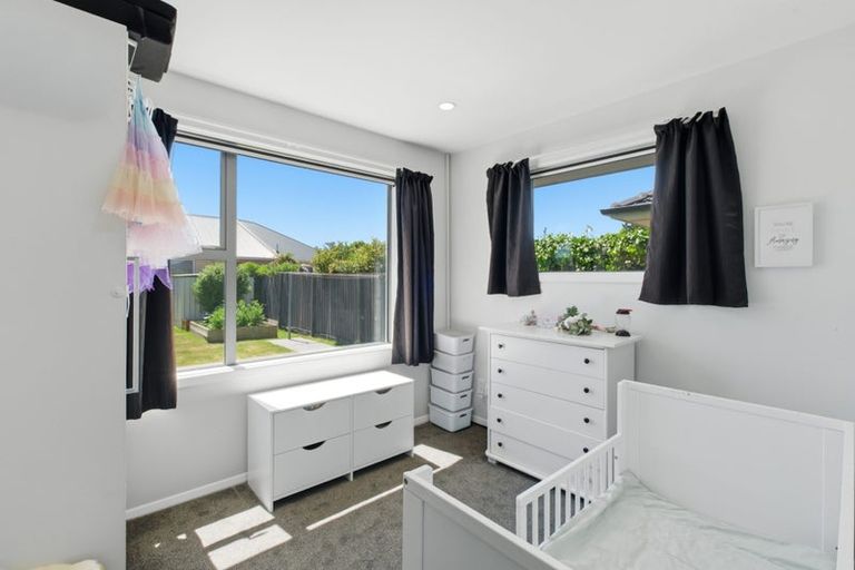 Photo of property in 28 Greenhaven Drive, Burwood, Christchurch, 8083