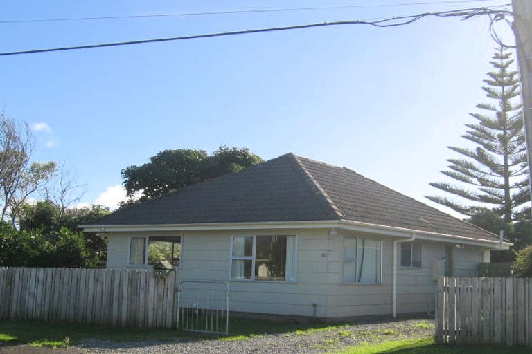 Photo of property in 41a Francis Road, Paraparaumu Beach, Paraparaumu, 5032