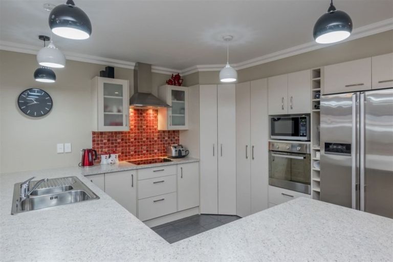 Photo of property in 10 Burnfield Way, Levin, 5510