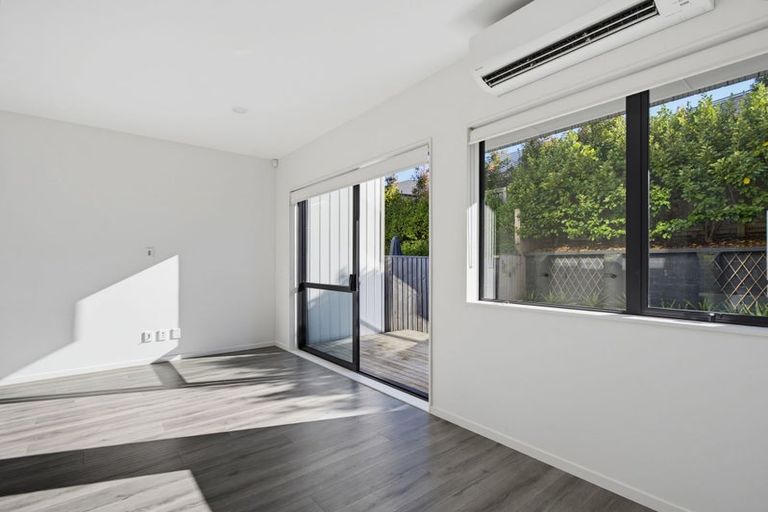 Photo of property in 138b Tiriwa Drive, Massey, Auckland, 0614