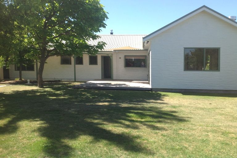 Photo of property in 24 Albert Drive, Clyde, 9330