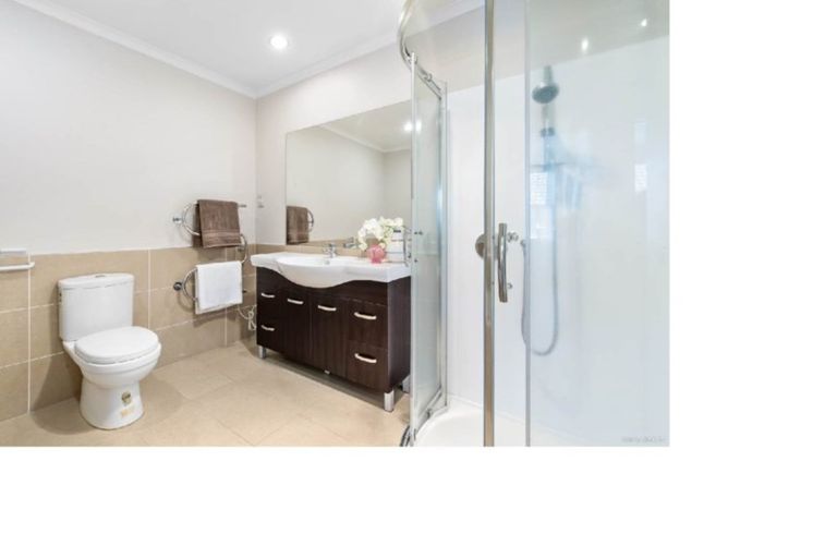 Photo of property in 8 Willow Camp Road, Takanini, 2112