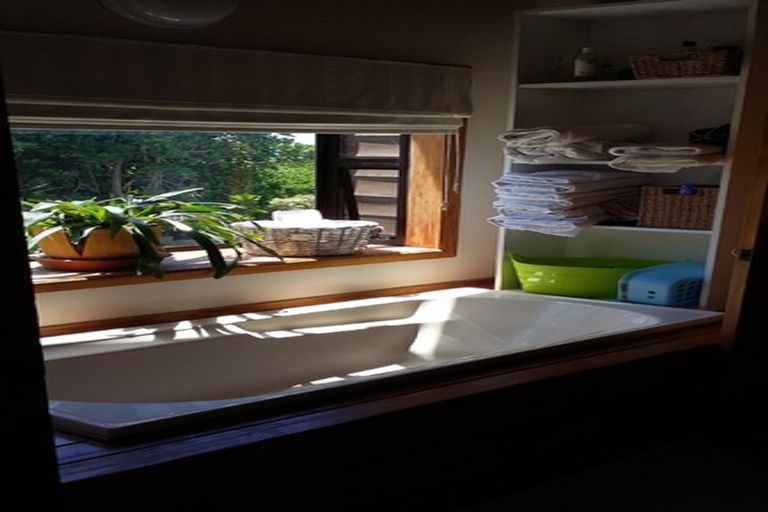 Photo of property in 57 Moana Road, Okitu, Gisborne, 4010