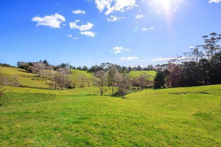 Photo of property in 33 Foley Quarry Road, Dairy Flat, Albany, 0792