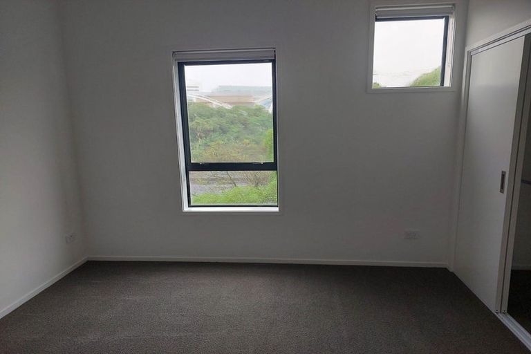 Photo of property in 26 Kotuitui Street, Manukau, Auckland, 2104