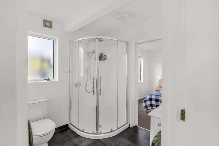 Photo of property in 11 Leander Place, Milson, Palmerston North, 4414