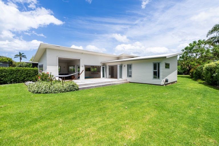 Photo of property in 2 Meridian Place, Matapouri, Whangarei, 0173