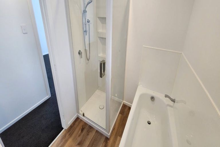 Photo of property in 8 Handley Place, Glen Avon, New Plymouth, 4312