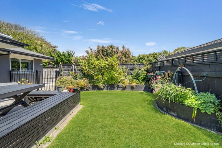 Photo of property in 112a Weraroa Road, Levin, 5510