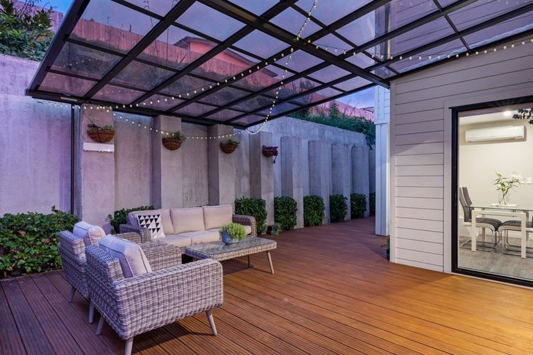 Photo of property in 18 Gyle Place, Pyes Pa, Tauranga, 3112