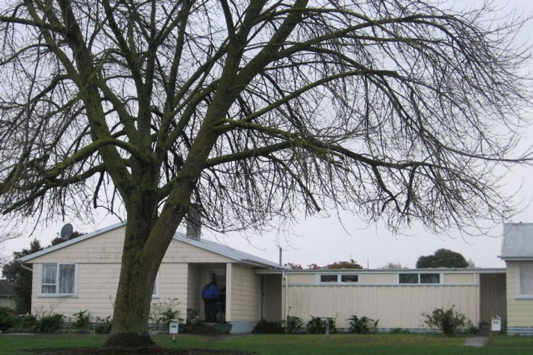 Photo of property in 813-815 Kiwi Street, Camberley, Hastings, 4120