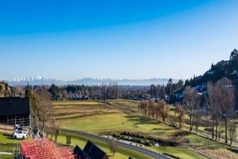 Photo of property in 14 Round Hill Rise, Cracroft, Christchurch, 8022