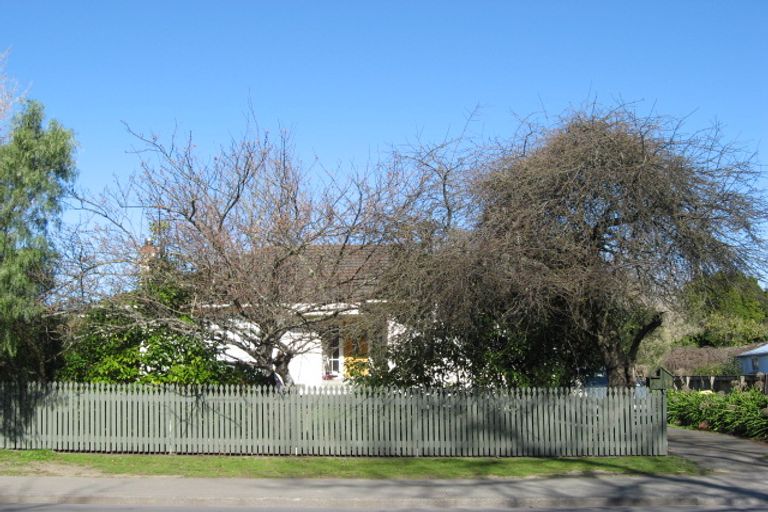 Photo of property in 96 Te Mata Road, Havelock North, 4130