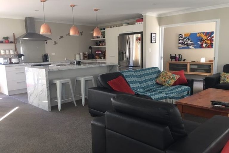 Photo of property in 19a Crescent Road, Otumoetai, Tauranga, 3110